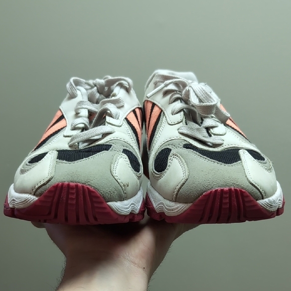 Adidas Cream Sneakers with Pink and Orange Highlights - Picture 2 of 7